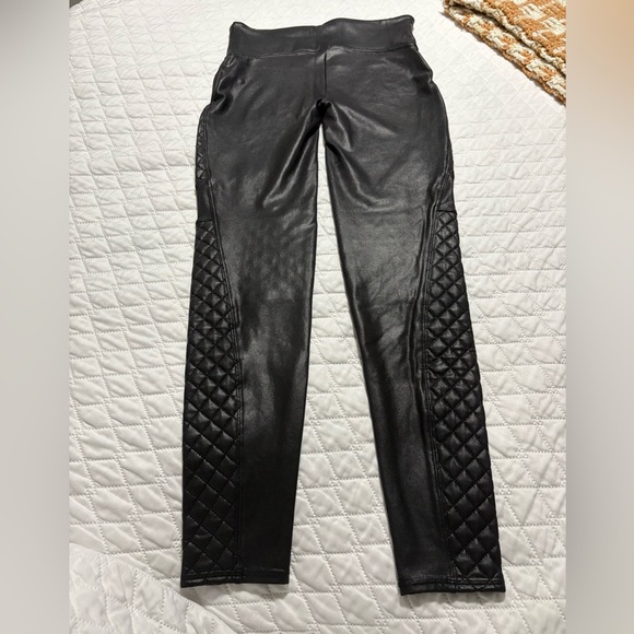 Spanx Black Quilted Faux Leather Leggings - Picture 6 of 7